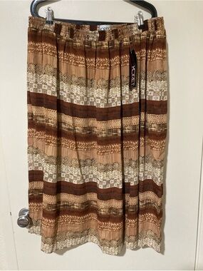 NWT Koret size 22W Brown and Cream Striped Long Skirt with Pockets!!